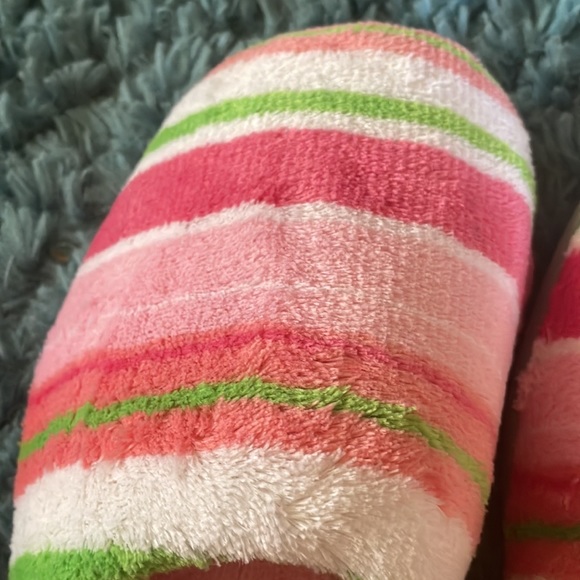 DF Slippers - Picture 4 of 8